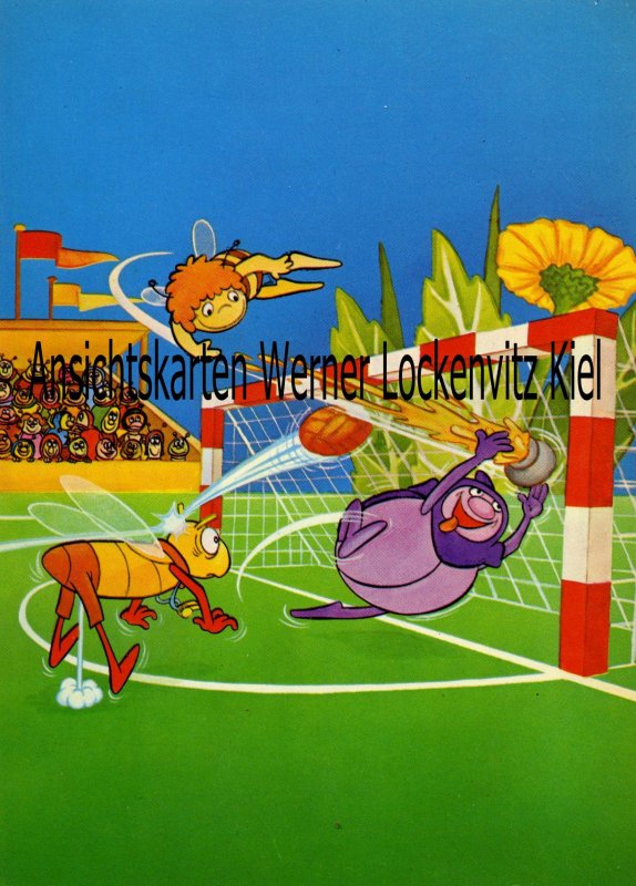 Ansichtskarte Comic Biene Maja spielt Fußball