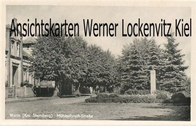 Ansichtskarte Warin Mühlenbruch-Straße mit Denkmal